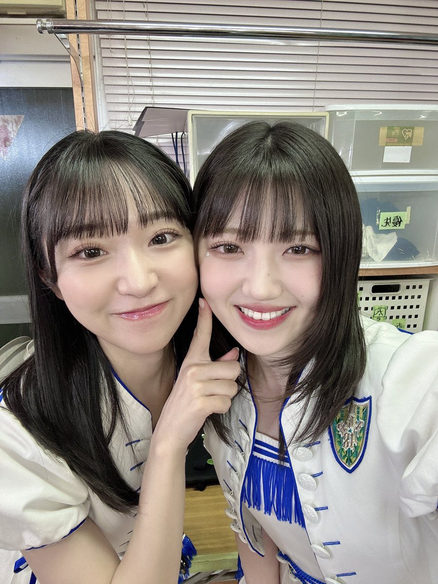 yuirii_murayama's tweet photo. ずっきーが僕の太陽公演初日！！
ポジション的に絡みがあって
懐かしくもあり新鮮で
楽しい公演でした！オンデマコメントは
3人で撮ったのでぜひ見てね🥺🍎 https://t.co/znvH9elvdQ