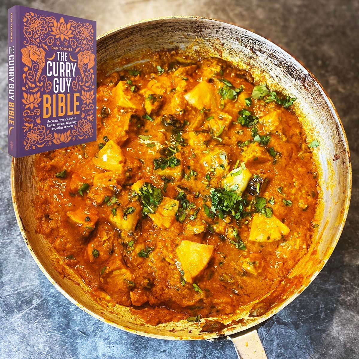 You are going to love this curry house style chicken dhansak! Better and cheaper than you get when you go to your favourite curry house. RECIPE HERE ---> buff.ly/2Wr0gJU