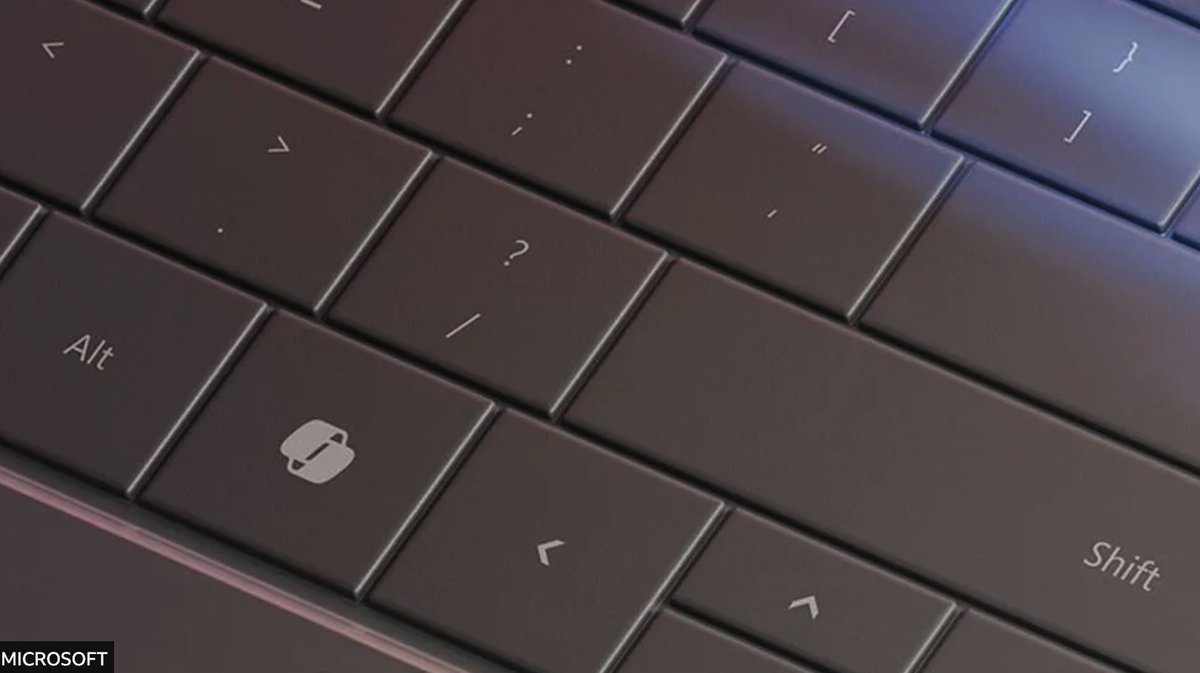 OlgaFeldmeier's tweet photo. Microsoft announces AI key on Windows 11 PCs 🤯
Microsoft's game-changing AI key on Windows 11 lets you access Copilot effortlessly. 🤖
Thanks to OpenAI, it's a major leap in keyboard tech. Meanwhile, Apple's Macbooks have Siri on the touch bar. 🦾
#Microsoft #AI #Tech #AIKey https://t.co/N47PlQaka9