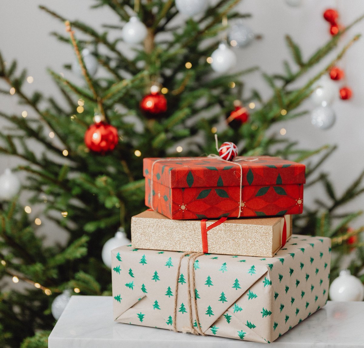 Con la llegada de los Reyes Magos a la vuelta de la esquina, es normal sentir la presión de encontrar los regalos perfectos para todos 🎁
En Luz del Tajo queremos ayudarte con las ideas de regalos de última hora sencillos que seguro serán un acierto 👉 luzdeltajo.net/?p=153457