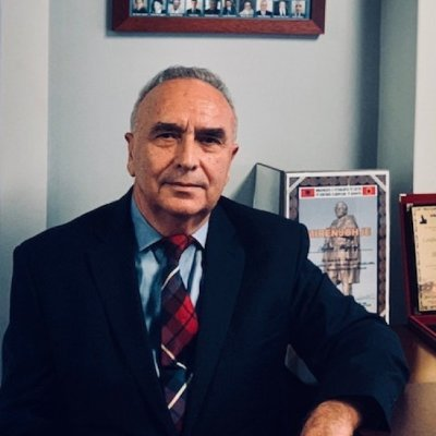 panonski_kozak's tweet photo. Haven't one of these in a while. A 🧵:
You've probably seen this grandpa at least once if you have spent time on Balkan Twitter. He spends most of his time bashing Serbs.
But what if I tell you that he has more influence than one would tell?
Meet Agim Aliçkaj 🔽 https://t.co/qarujJj9Er