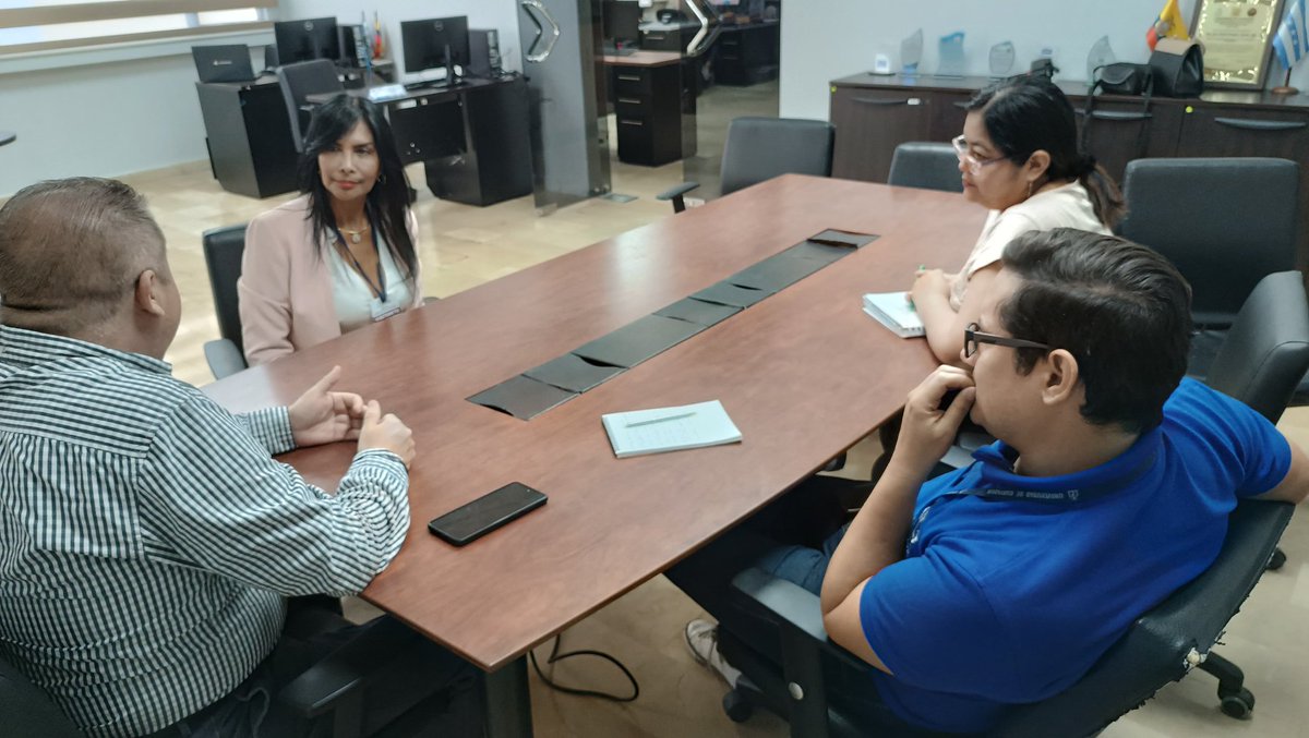 📍#CPCCS/GUAYAS 
Participamos en la reunión de coordinación institucional entre el #CPCCS y <a href="/UdeGuayaquil/">Universidad de Guayaquil</a> para  organizar nuevos espacios de formación y capacitación en participación ciudadana.
