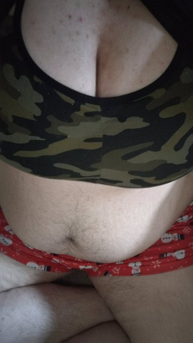 Who likes a big chest and hairy belly ftm? I got both and better come enjoy them before they're gone<a href="/tag/sw"class="tags"><span>#sw</span></a><a href="/tag/freecontent"class="tags"><span>#freecontent</span></a>