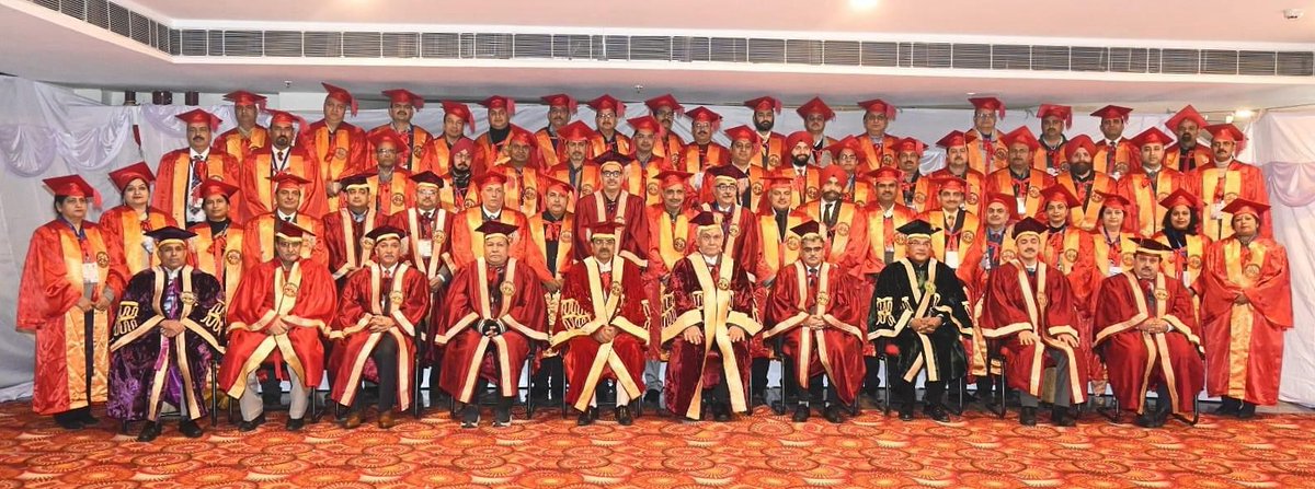 parshantbakshi's tweet photo. 8th Convocation 🎓 of @SKUASTJammu concludes

@BharatB56570567 @DailyExcelsior1 @Jasveen_saini @DrJitendraSingh @OfficeOfLGJandK @narendramodi @ritsdiary @jkmediasocial @newsforsocial @skuast_kashmir @airnewsalerts @awesomeitv @punjabkesari @northinnews1 @statetimes https://t.co/oA2aivxIpa