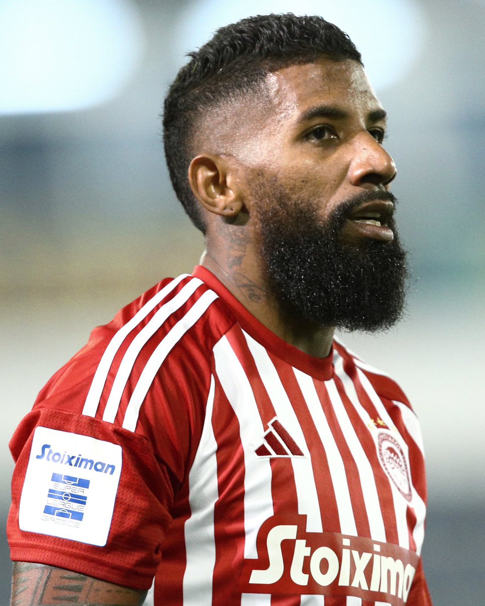 futebol_info's tweet photo. Proposta do Red Bull Bragantino para Matheuzinho tinha salário bem maior do que o lateral-direito recebe no Flamengo.

O jogador entende que o Rubro-Negro é uma vitrine melhor para a Europa, que é o seu desejo.

Além disso, Matheuzinho se inspira em Rodinei, que deu a volta por cima no Fla e se destacou no Olympiacos, da Grécia.

Porém, se chegar uma proposta oficial do Corinthians, o lateral vai avaliar. O staff do atleta entende que o Timão também é uma boa vitrine.

🗞 @simpraisa 
📸 Marcelo Cortes/CRF | Divulgação/Olympiacos