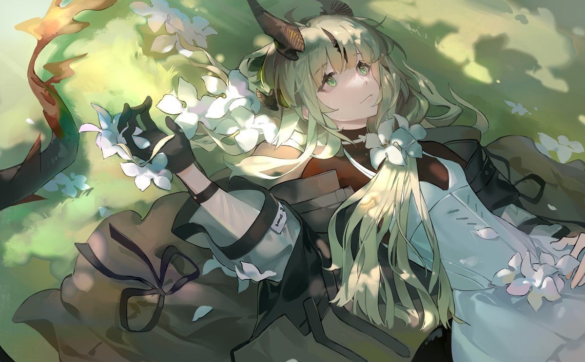 Daily Arknights tweet media