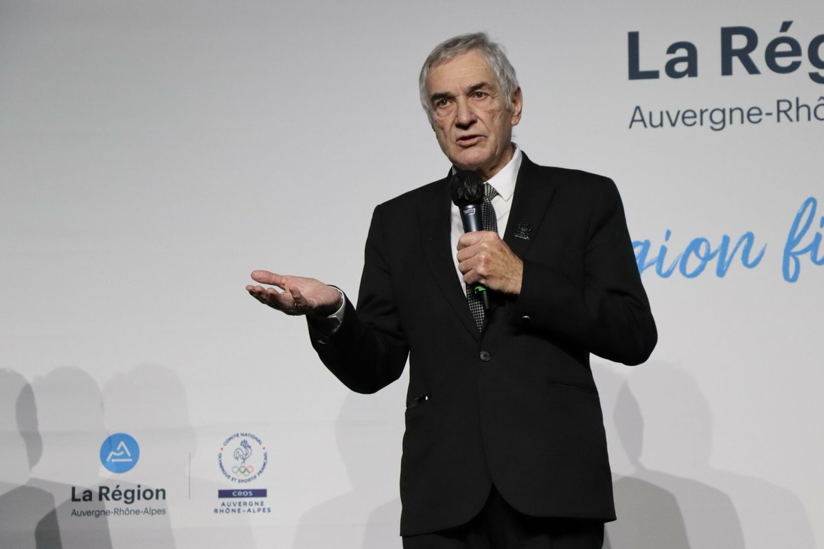 [#Hommage]
C'est avec beaucoup de tristesse que nous avons appris le décès de Christian LEVARLET, Président du Comité Régional Olympique et Sportif AURA.
Dès son élection en 2013, il a joué, avec son engagement indéfectible et sa passion pour l'Olympisme, un rôle essentiel dans