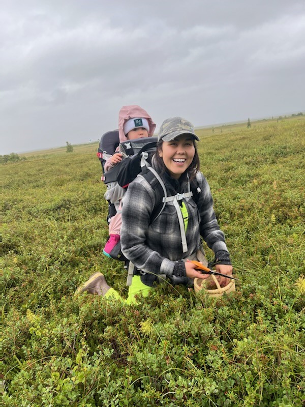 Have a minute while you crush those resolutions? Unangax̂ USFWS Indigenous Knowledge Liaison Maria Dosal of King Cove, AK joins Fish of the Week! weekly to bring an Alaskan Native POV during “Minute with Maria.” Catch the NEW season wherever you get your podcasts.

📸 Maria Dosal