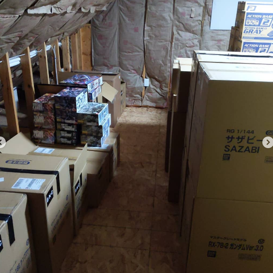 MechaWarehouse's tweet photo. Hard to believe just 4 years ago we were just moving the business into the “Mecha Attic”.  A lot has changed since then.  Who remembers the ‘attic days’?

#ThrowbackThursday #MechaWarehouse #GunplaShop https://t.co/e1GbzL2erQ
