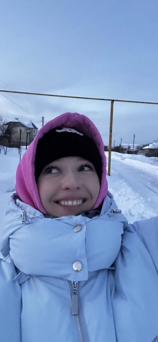 опять танцую под сектор газа.