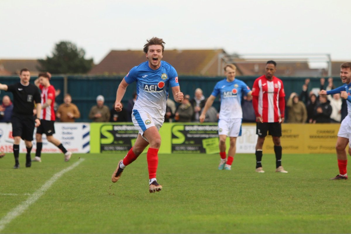 PrivettLife's tweet photo. Some very kind words about Sam Hookey - I had a lump in my throat. 

Pat Suraci: "We were in search of a midfielder, but Sam Hookey’s come in and been excellent - probably in our top three or four performers every game." https://t.co/M6zcvCLuRm
