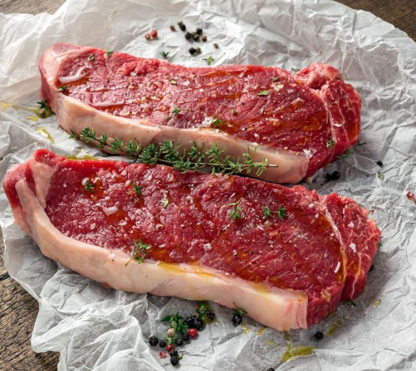 LoveBritishFood's tweet photo. Why Buy British Beef in 2024?🇬🇧

- Britain’s beef industry is the envy of the world
- Every animal can be traced to its mother and place of birth
- No growth-promoting hormones
- Buying British beef supports British farmers
- Fewer food miles 
- The delicious taste

And more!🇬🇧 https://t.co/iw0rQmLjZ8