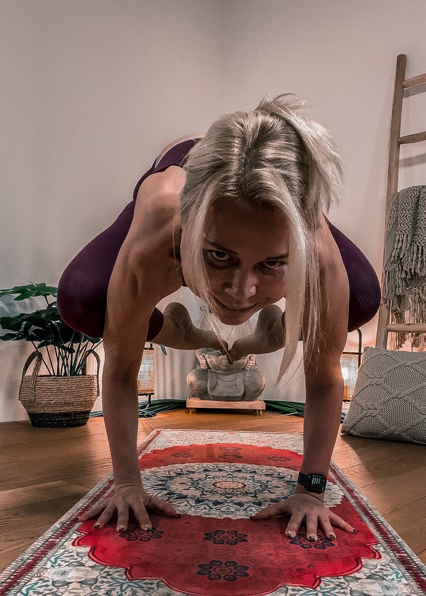 inna_kelberer's tweet photo. Practicing the arm balancing 🥰 https://t.co/kfwb4sgxel