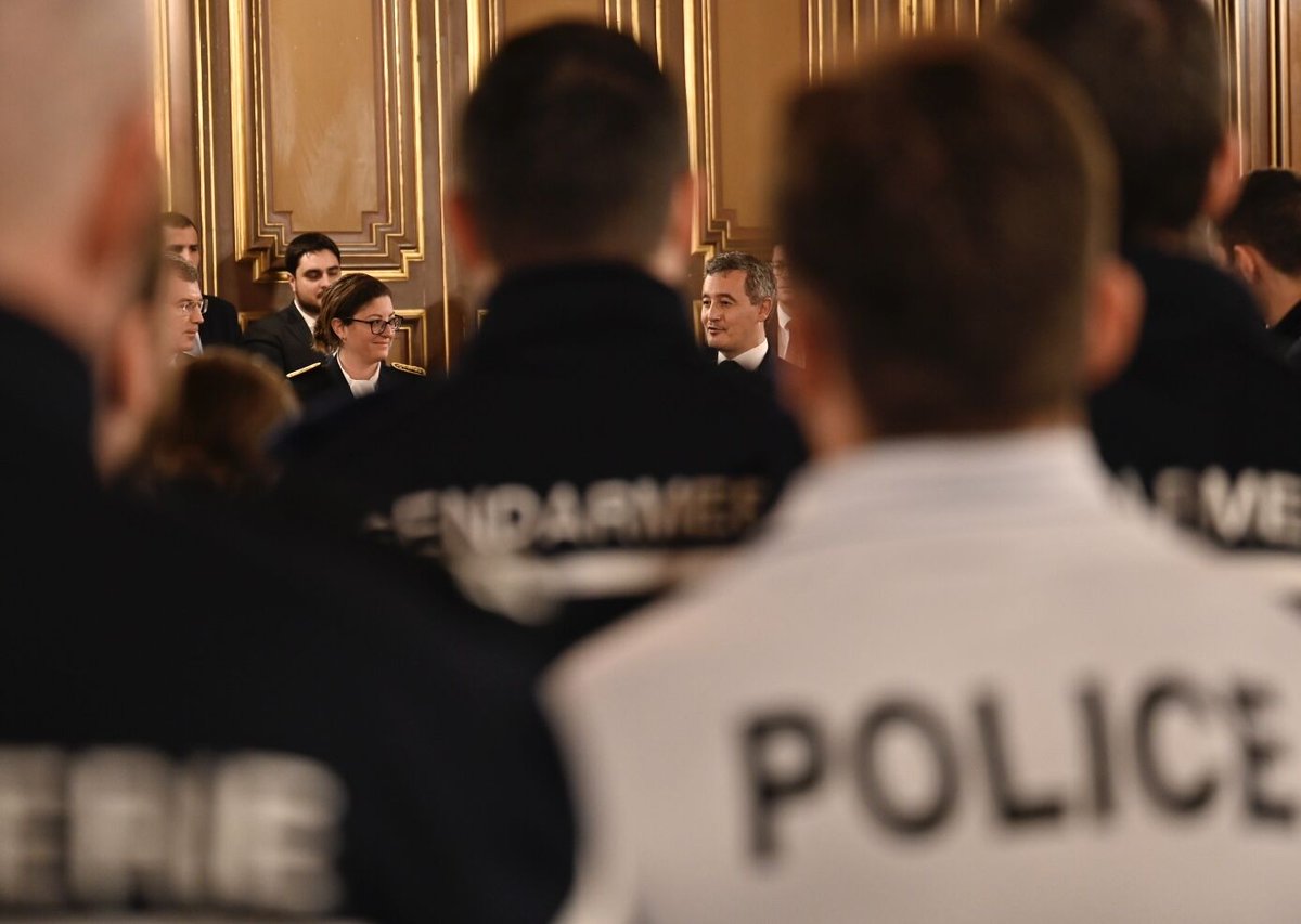 Dans le département, la police &amp; la gendarmerie peuvent compter sur + de 1⃣1⃣0⃣0⃣ réservistes.
🔵Citoyens de tous âges &amp; de tous métiers, ils viennent en renfort des missions quotidiennes. 
👮Vous voulez les rejoindre ?👇
🔗devenir-gendarme.com
🔗devenirpolicier.fr