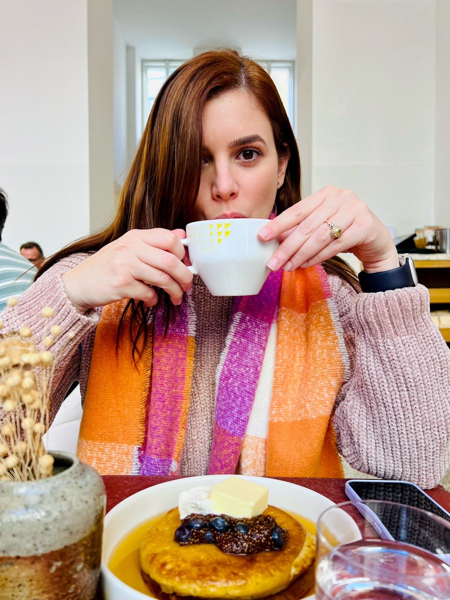 ananini's tweet photo. En lo mío ☕️💕 https://t.co/elnc9UTEPK