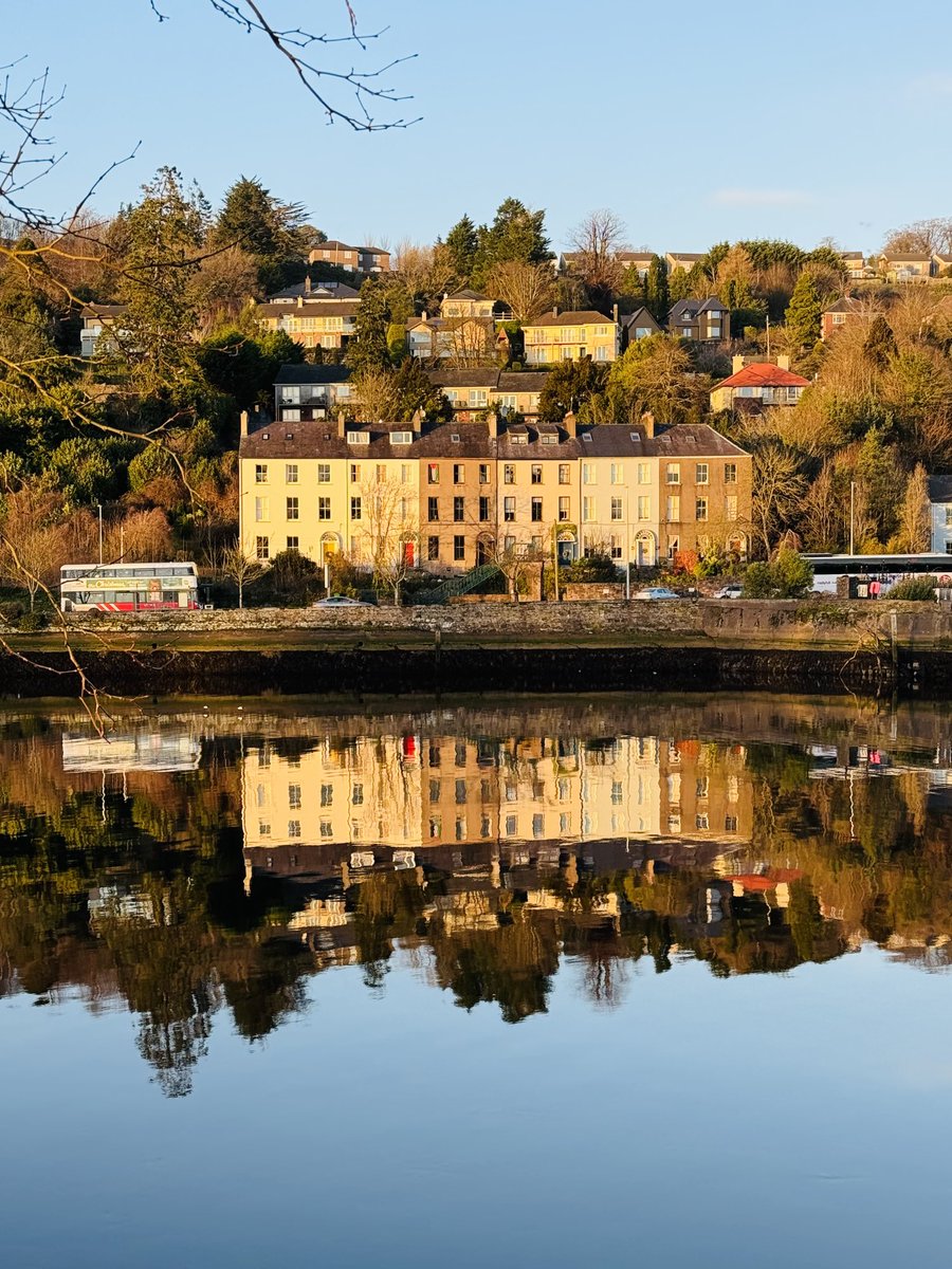 Evening reflection Leeside ❤️ #lee #cork ⁦<a href="/pure_cork/">Pure Cork</a>⁩ ⁦<a href="/corkbeo/">Cork Beo</a>⁩ ⁦<a href="/savecorkcity/">Save Cork City</a>⁩ ⁦<a href="/ThePhotoHour/">#ThePhotoHour</a>⁩ ⁦<a href="/discoverirl/">Discover Ireland</a>⁩ ⁦<a href="/CorkDaily/">Cork Daily</a>⁩