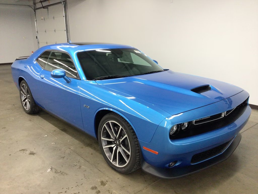 Gene_SteffyCDJR's tweet photo. Ready to make heads turn? Hit the road with the stunning New 2023 Dodge Challenger R/T in captivating B5 Blue! π Check it out: https://t.co/xogdQFGs5W
#Dodge #Challenger #DodgeChallenger #B5Blue #Nebraska #FremontNE https://t.co/mxpkkRYiwH
