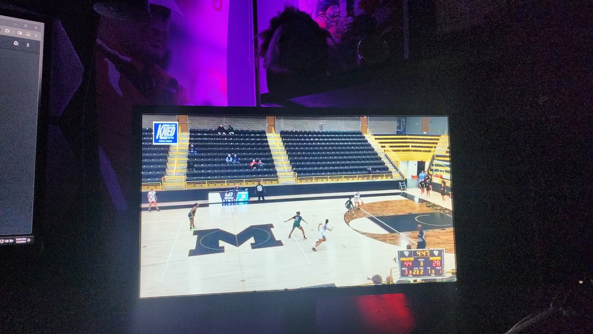 iddcpodcast's tweet photo. 𦬠Watching the @BuffsHoops vs. Muskogee on @BuffSportsRadio while working from home today. Would much rather be at the game!! Thanks for the stream! #TheMac #GoBuffs #1Herd #iddcp #mcalester
PS. Did they get you guys an ethernet port up there yet? #480p to #1080p π https://t.co/i1eM0Aiwll