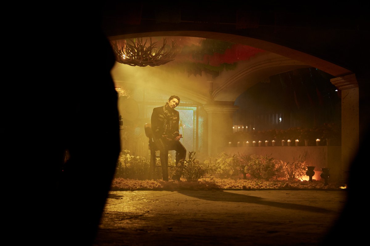 ¿Ya vieron el video de #MiAbueloVinoAVisitarme? Aquí les dejo unas fotos de la grabación, que fue muy especial y emotiva, llena de recuerdos con mi Tata 🕊.

Si no lo han visto, aquí se los dejo 👉🏼: youtube.com/watch?v=fNcRv6…