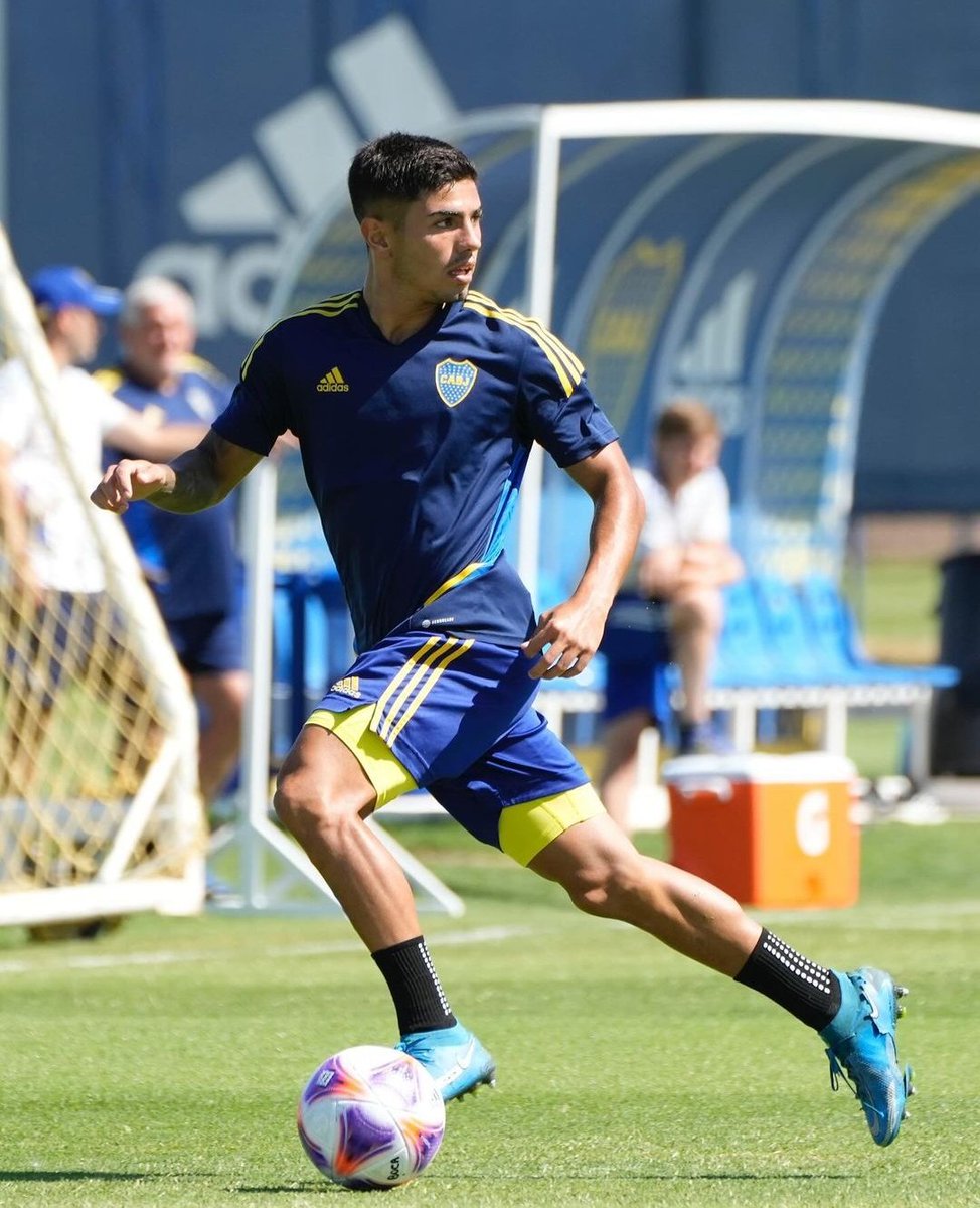 TiempoExtra_web's tweet photo. ✅ Lucas #Brochero, Federico Aguirre y Pedro #Velurtas son nuevos jugadores de Barracas Central

Llegan en condición de préstamo desde #Boca, por un año y sin opción de compra. https://t.co/WwF3jlCDw7