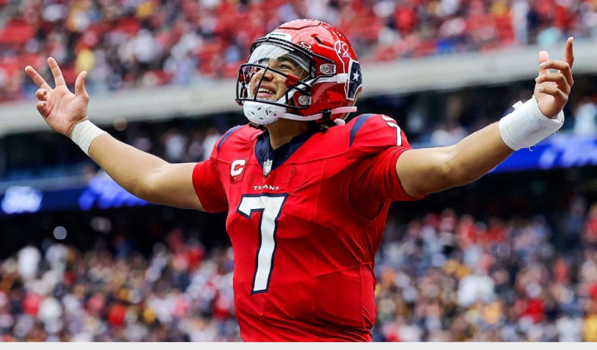 htowncritic's tweet photo. Makes me sick that C.J. Stroud didn’t make the Pro Bowl, but there’s no way they were letting a rookie take Patrick Mahomes’ spot.

Passer rating this season:

C.J. Stroud-99.0
Patrick Mahomes-92.6

Once again, the Pro Bowl is a popularity contest. https://t.co/T6DM4Kld28