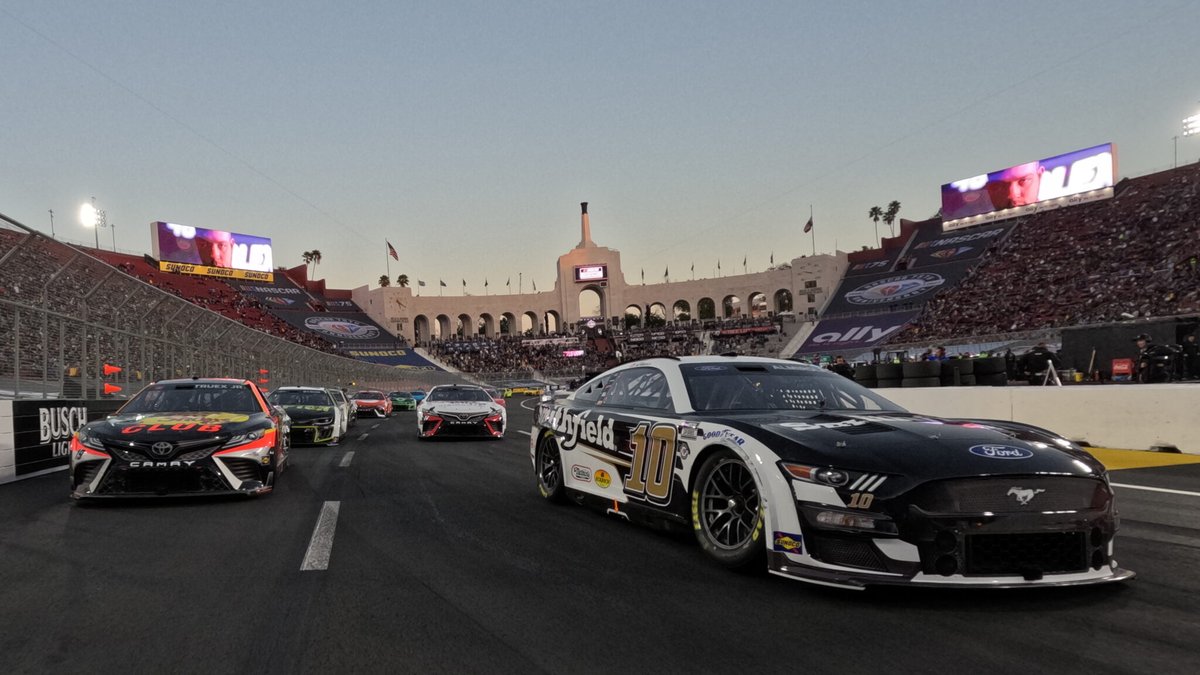 dailydownforce's tweet photo. Where would you like to see the 2025 Clash held?

A few options: https://t.co/PaiWWshTXu https://t.co/FNyIn63aSF