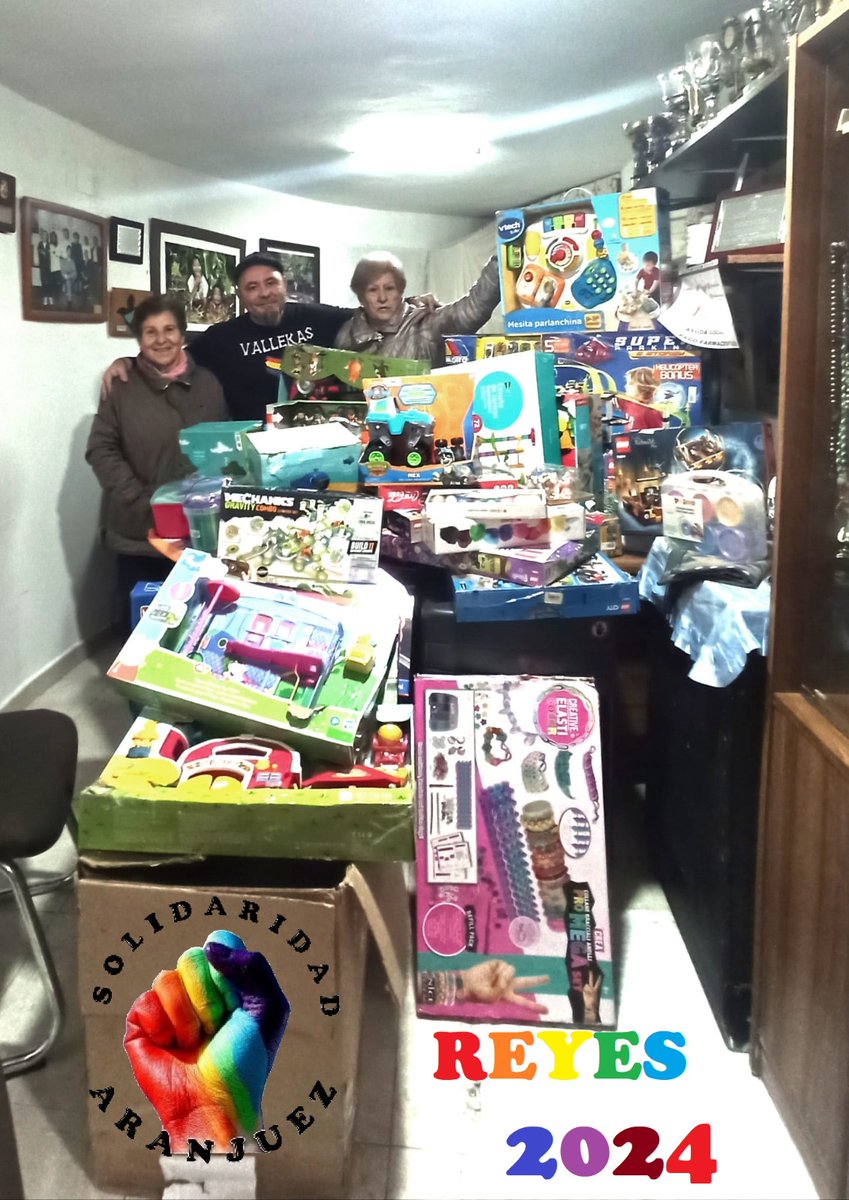Por 7° año consecutivo colaboramos con la Asociación de Vecinos de la Glorieta del Clavel de Aranjuez con la habitual entrega de juguetes para l<a href="/s/">『S』</a> niñ@s.

#ReyesMagos #reyesmagos👑 #Reyes #Aranjuez #2024 #Solidaridad <a href="/elcorteingles/">El Corte Inglés</a>