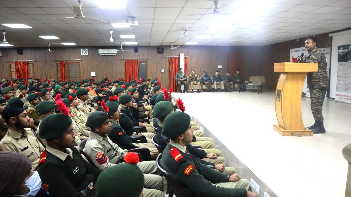 prodefencejammu's tweet photo. Empowering 540 #NCC Cdts at Training Academy, Nagrota #AROJammu sheds light on varied paths to join the Armed Forces.A comprehensive lecture unveils diverse entries for aspiring officers, fostering a brighter future! 
@SpokespersonMoD
@NorthernComd_IA @HQ_DG_NCC 
@OfficeOfLGJandK https://t.co/cAwxqoVuQJ