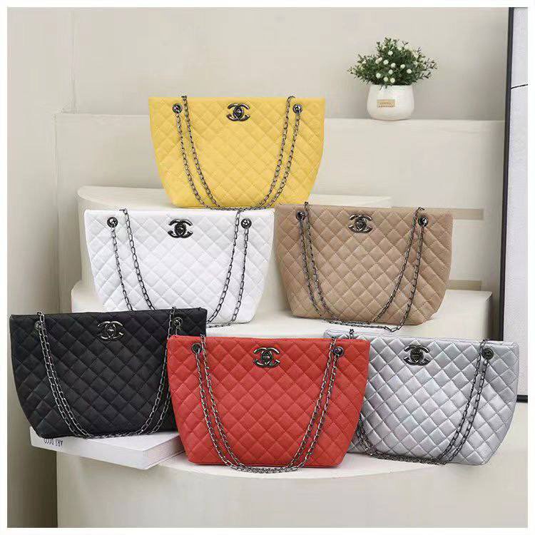 Djigida_Central's tweet photo. My sweetest customers, The countdown is on! 📦⏰ Don't miss out – delivery day is almost here! Seize the moment and snag the hottest deals available. Time is ticking! ⌛️🛍️ #ShopStyle #DeliveryAlert #pagesbydamicommerce #AbujaTwitterCommunity https://t.co/GykkKvhH2q