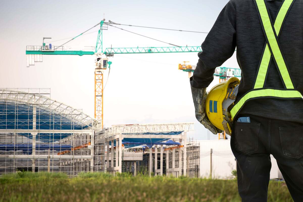 lopezunwired's tweet image. How to use primary constructors in C# 12 dlvr.it/T0xylW #Programming #ProgrammingLanguages #MicrosoftVisualStudio