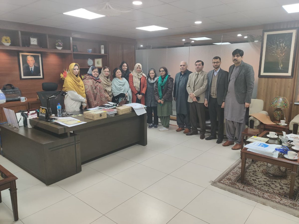 ASERPAKISTAN's tweet photo. We held a successful meeting chaired by the Special Secretary of @SchoolEduPunjab, and her team in Lahore to share #ASER2023, #ICAN and #ELANA #SDG4.1.1/4.2.1 tools. 
ASER Pakistan was appreciated for being the single national metric on foundational learning. https://t.co/bhMtsdDPPq