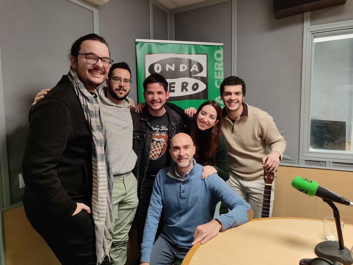 lasuertedetique's tweet image. Hoy hemos estado en @ondacero_alcala promocionando nuestro nuevo disco #Defectos 🍀

Ha sido un placer haber dado una entrevista un poquito más cultural con Alejandro Domínguez para el programa #masdeuno 

@OndaCero_es