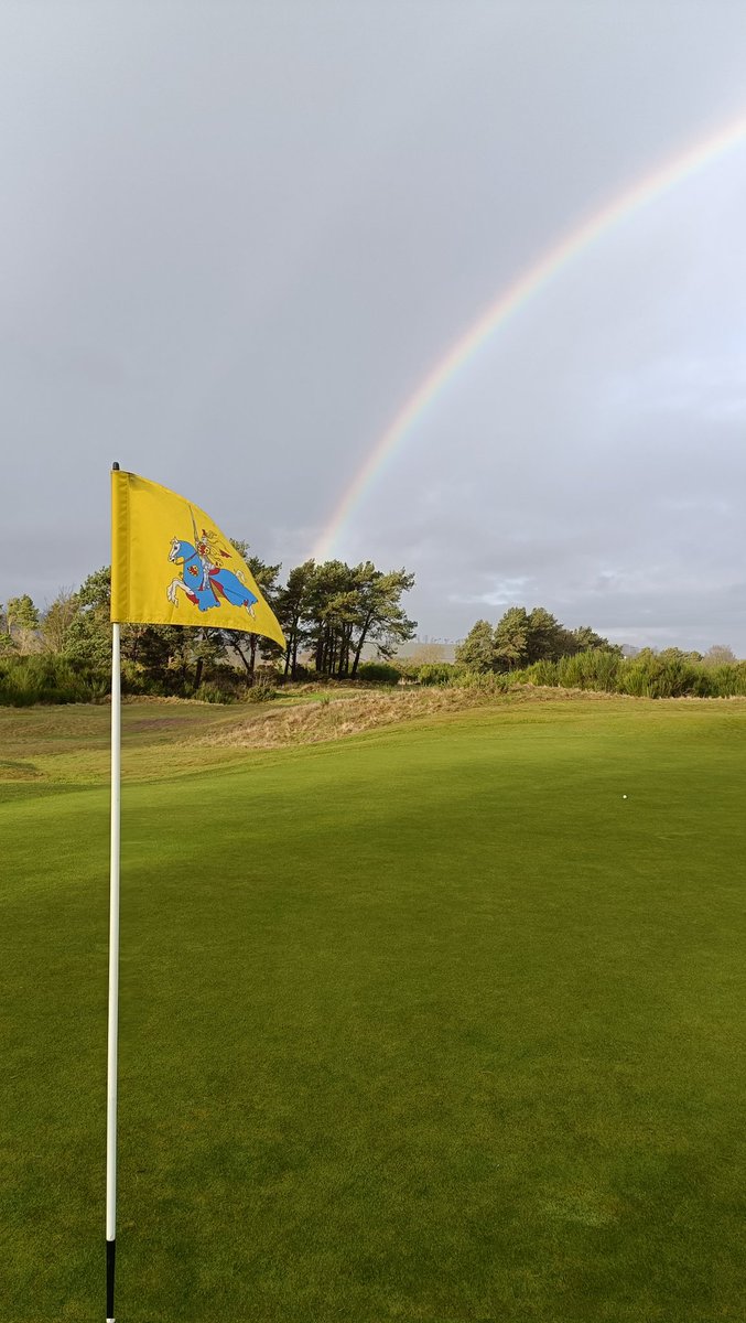 pedmurf's tweet photo. @ScotscraigGC @ScotscraigGKS Where is the pot of gold? https://t.co/WsENS9hBS9