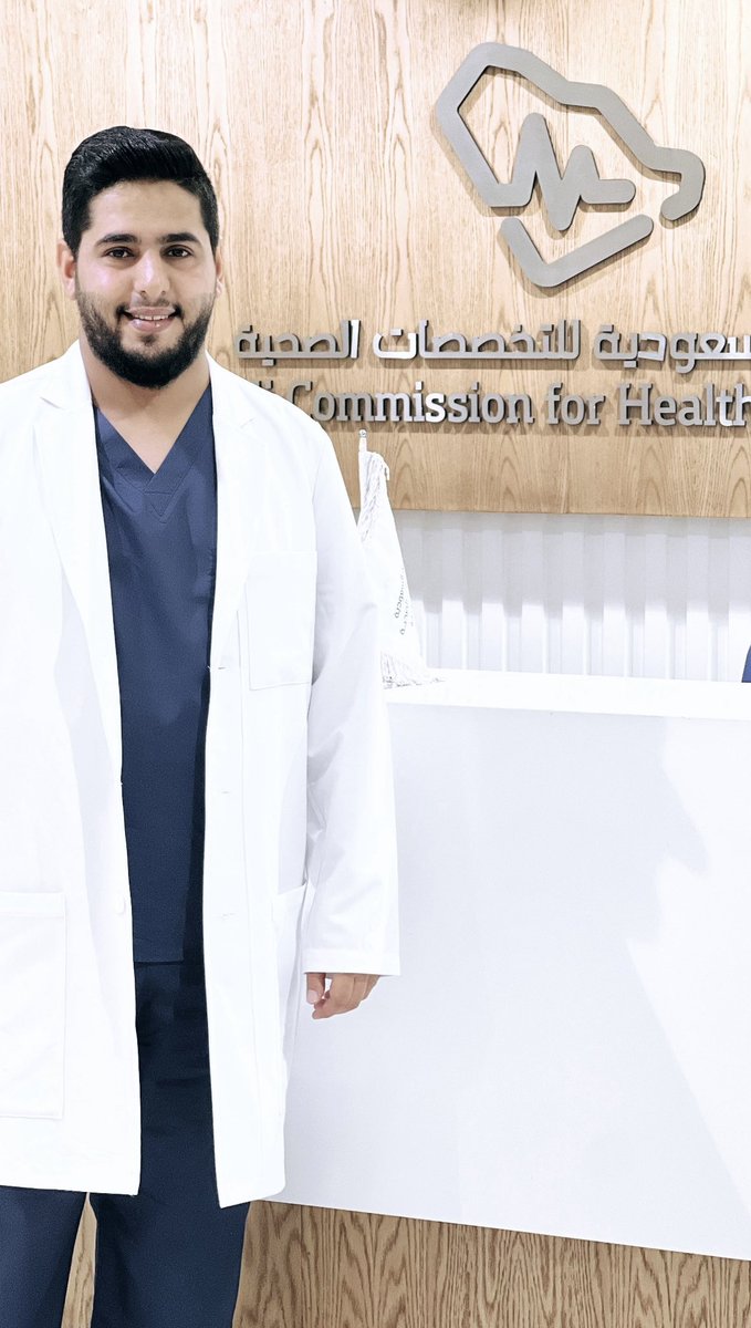 dr_alzaed's tweet photo. (وآخرُ دعواهم أنِ الحمدُ للهِ ربِّ العالمين)
الحمدلله ما انتهى دربٌ ولا ختمَ جهدٌ ولا تم سعيٌّ إلا بفضلهِ  فالحمدلله ثم الحمدلله على التمام 🎓🤍 

ولله الحمد تم حصولي على شهادة الاختصاص السعودية ( البورد) في تخصص الاستعاضة  السنية وزراعة الاسنان https://t.co/WnqeOzR4t2