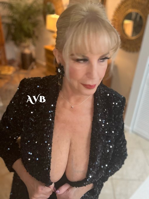 You'll ask, how did she know?  Your Central Florida confidant.   "The best advice given, is by those<a href="/tag/thegilf"class="tags"><span>#thegilf</span></a>