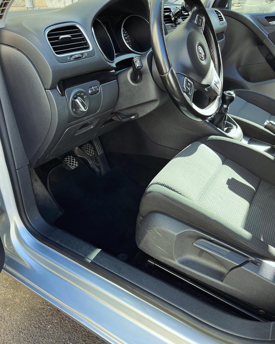 AutoCleanDetai2's tweet image. Avant / Après Golf6 #detailing #lavageauto #Carclean #Golf6