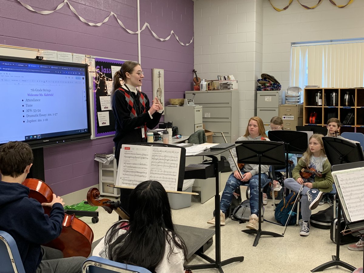What a great first week of the semester! Welcome our Student Teacher - Ms. Hannah Kabrick! She is already taking charge of the classroom. The students are going to learn so much from Ms. Kabrick! @WKUStrings @WKUMusicDept