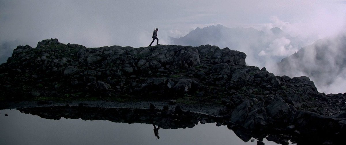 The Deer Hunter (1978).

Director 🎬: Michael Cimino.
DOP 📸: Vilmos Zsigmond.

#TheDeerHunter
#CineMomentsHQ