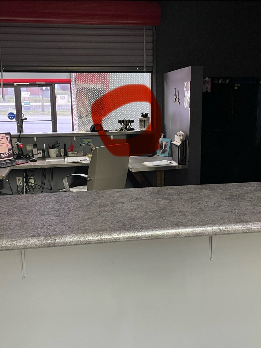 Be honest how many of you looked at this and said “I call that 8x scope” 🤣🤣🤣 #PUBG #PUBGモバイルサンタ #FinderKeepers <a href="/Fenhing/">fenhingtoo</a> <a href="/BearsyyTV/">Bearsy</a>