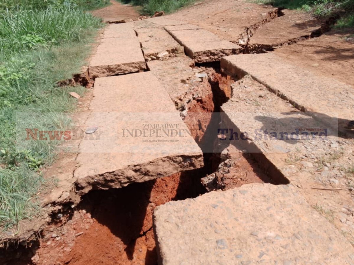 #InPictures 🔴At least 15 miners are feared dead following a mine shaft ...