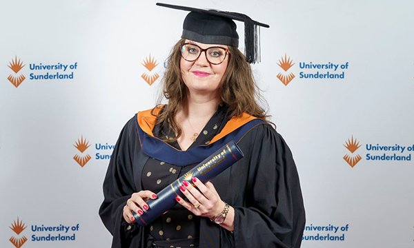 NurseStandard's tweet photo. The first nurses to complete a new apprenticeship programme have graduated from the University of Sunderland.

The NHS Long Term Workforce Plan promises the biggest expansion of NHS apprenticeships – particularly in nursing – to cover workforce shortages.

https://t.co/vUr8OVI6Lw https://t.co/6asNF17tcH