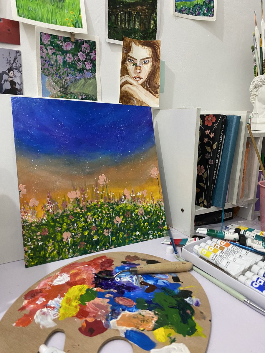 solreyyyeees's tweet photo. lowkey just want to be a full time artist that pays more than my nursing job 😂🥹 https://t.co/1kh5ozQA25