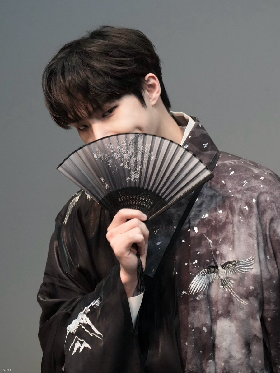 hwamaze's tweet photo. a covinha do mingi 🥺 https://t.co/xqpGmngxCy