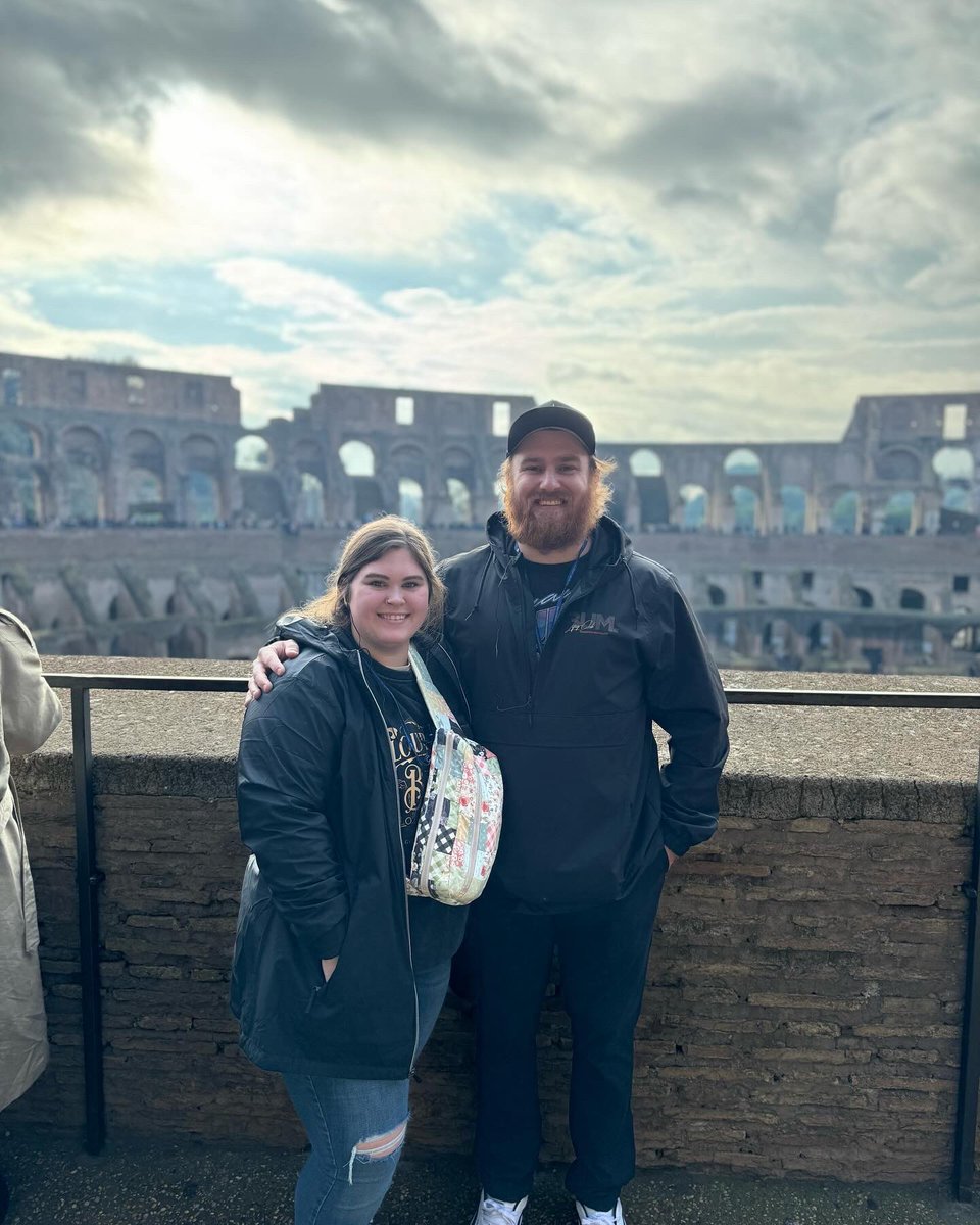 Agentt0range's tweet image. These are just a few pictures from what has been a dream vacation of mine for the better of a decade. My wife and I had the best time ending the year in a place we thought we could only dream of going. We saw so many cool things that are unimaginable for us to grasp the age of.