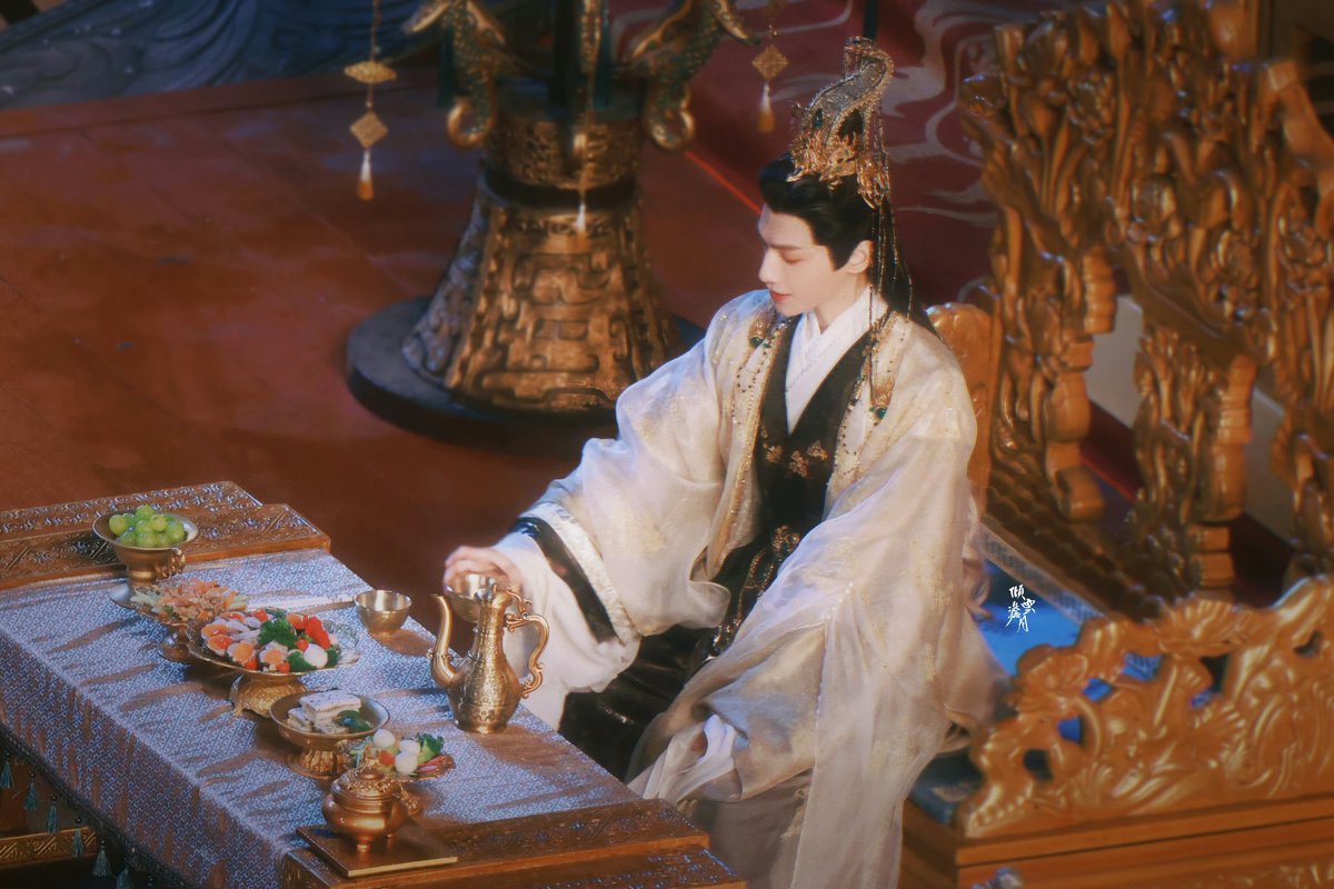 yokcassie19's tweet image. ไวบ์สนมเอกผู้สูงศักดิ์และเป็นที่รักของฝ่าบาท
#LuoYunxi #หลัวอวิ๋นซี
#ShuiLongYin