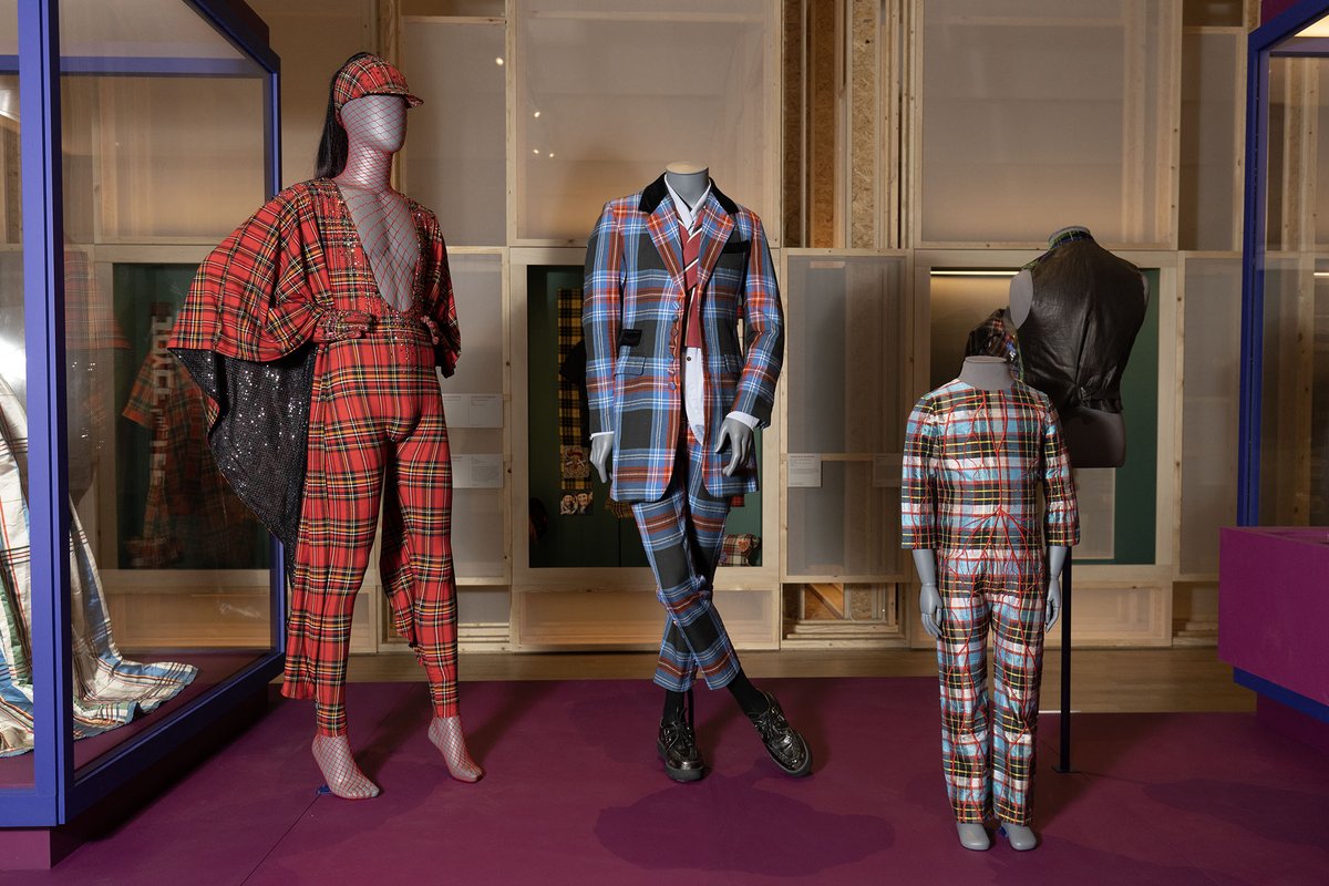 I'm so delighted to be taking part in TARTAN: Exploding the Grid - a conference to mark the closure of the landmark exhibition by V&amp;A Dundee. Friday 12 January, 9AM-5PM. You can attend in person or online, more info via the following link: vam.ac.uk/dundee/whatson…