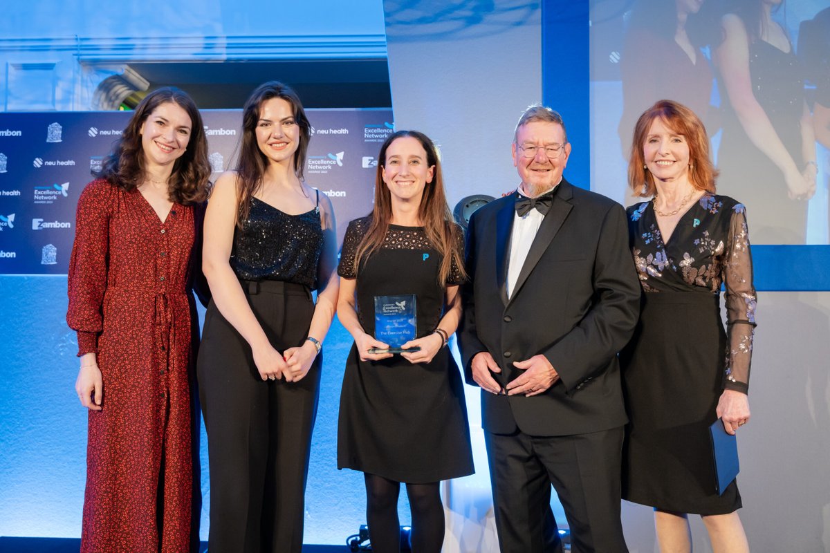 ImagingNeuroUCL's tweet photo. In 2023, the #PatternsofPerceptionPD team won the @ParkinsonsEN Sharing Learning and Education Award! 🏆 This collaborative project aimed to improve how we talk about Parkinson’s dementia through co-creating two new booklets 📖🧠

Learn more at https://t.co/mjL6POYGfY https://t.co/VvNEIHLx3K