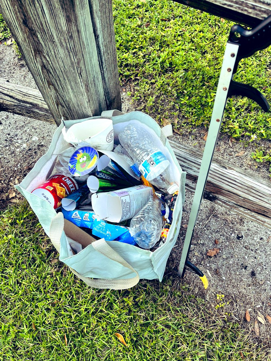 1st trash cleanup of 2024 🚮🌲☀️ GM

A nice walk &amp; mush trash to grab. Snuck a beer on the trip, King Durian enjoyed. New Year horns topped the bag! 🍺🎉

10 lbs. of trash owed to collectors - 5 lbs. picked up = 5 left 👀

Dedicated to recent collectors ❤️‍🔥
<a href="/AgentCGonzalez/">Carl Gonzalez〽️</a>