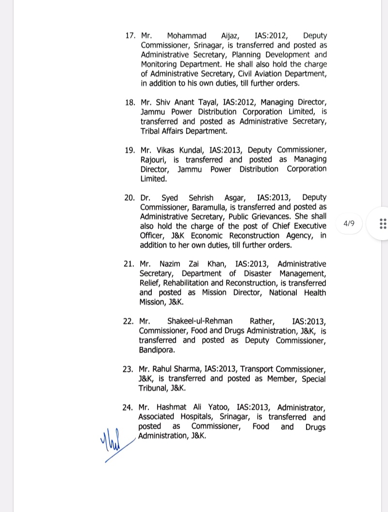 KNSKashmir's tweet photo. #Breaking:
Major reshuffle in J&amp;K administration.
Dr. Bilal Mohi-ud-Din Bhat new DC Srinagar, Jatin Kishore to hold charge of the post of Director Information J&amp;K, Athar Amir Khan posted as DC Kulgam.
#KNS https://t.co/ZsbXwZXy1r