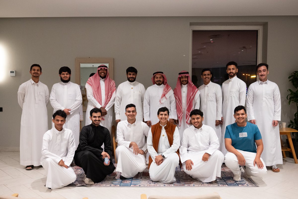 Abaad_space's tweet photo. انقلو عن فيصل حمدي:
عادات صغيرة + استمرارية = تحقيق المُحال
مرفق لكم بعض المقتطفات من لقاءنا الأكثر من رائع.
شكرًا للمهندس فيصل، شكرًا كافي ازورا AZURA
شكرًا للجميع🤩
بقية الصور على الرابط التالي:
https://t.co/K9jLxT0SjV
@mottaka_sa
#ابعاد #abaad #بدار https://t.co/k02SPIA4UA